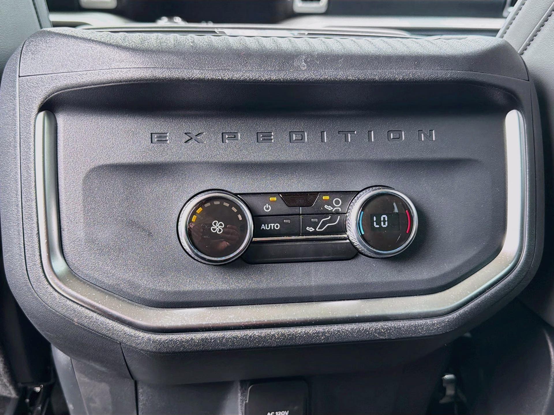 2026 Glacier Gray Metallic Tri-Coat Ford Expedition Max Active 4X4 SUV