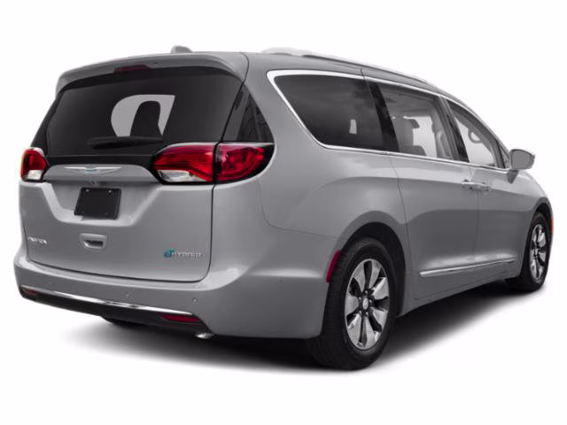 2017 Granite Crystal Metallic Clearcoat Chrysler Pacifica Touring Plus FWD Van