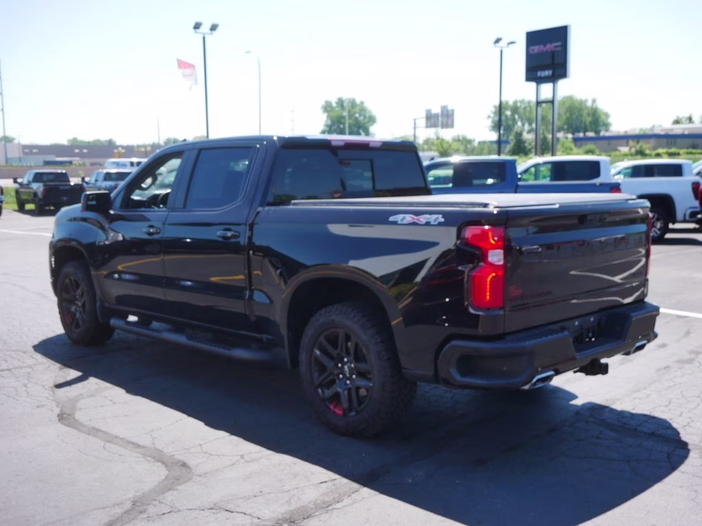 2024 Black Chevrolet Silverado 1500 RST w/ Redline Edition & 1SP Pckg 4X4 Truck