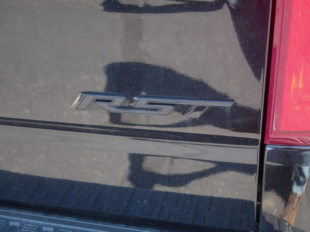 2024 Black Chevrolet Silverado 1500 RST w/ Redline Edition & 1SP Pckg 4X4 Truck