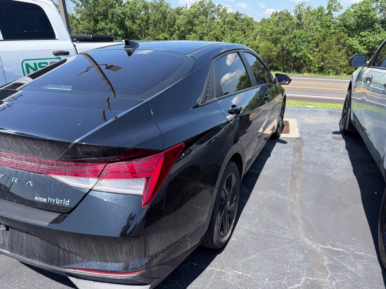 2023 Onyx Black Hyundai Elantra Hybrid Blue FWD Sedan