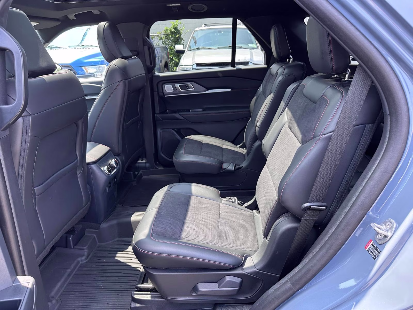 2025 Vapor Blue Metallic Ford Explorer ST 4WD 4X4 SUV