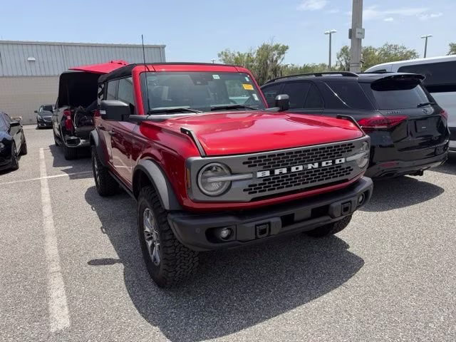 2023 Hot Pepper Red Metallic Tinted Clearcoat Ford Bronco Badlands 4X4 Convertible