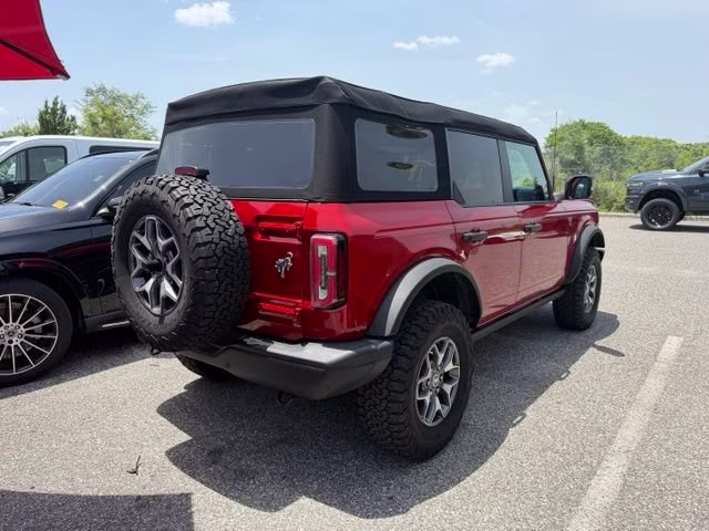 2023 Hot Pepper Red Metallic Tinted Clearcoat Ford Bronco Badlands 4X4 Convertible