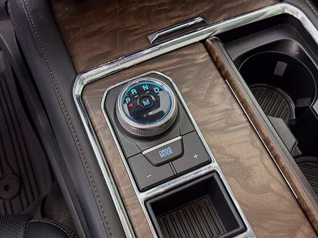 2019 Ingot Silver Ford Expedition Platinum RWD SUV