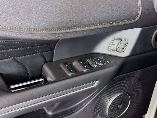 2019 Ingot Silver Ford Expedition Platinum RWD SUV
