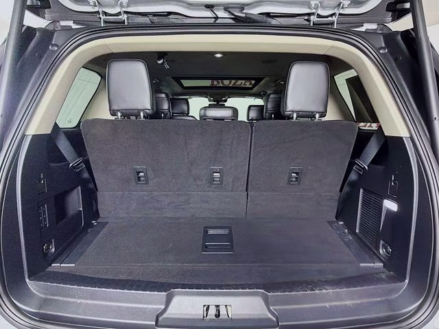 2019 Ingot Silver Ford Expedition Platinum RWD SUV