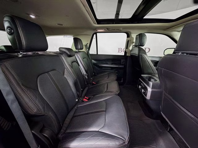 2019 Ingot Silver Ford Expedition Platinum RWD SUV