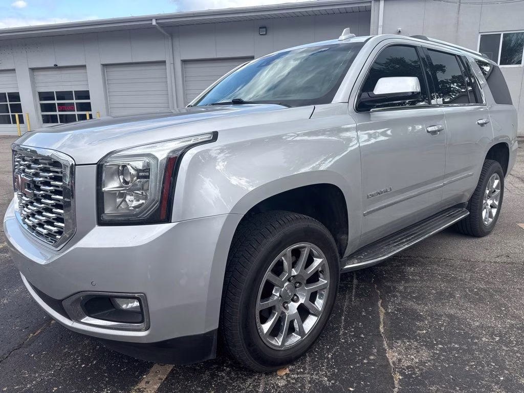 2018 Quicksilver Metallic GMC Yukon Denali 4X4 SUV