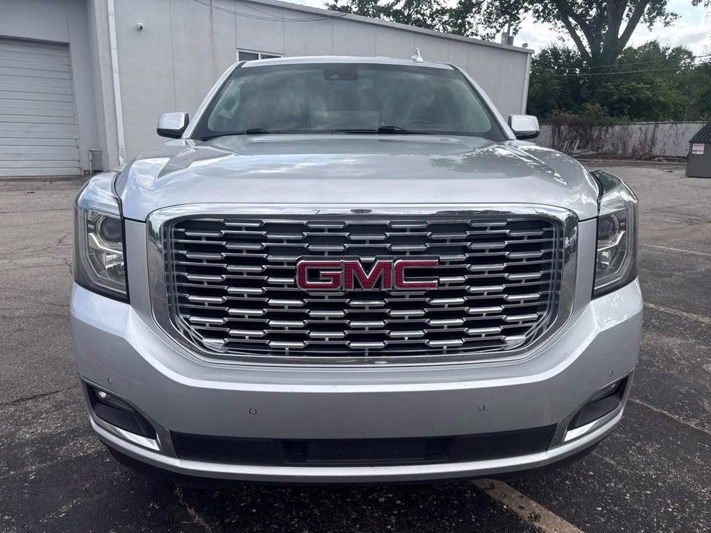 2018 Quicksilver Metallic GMC Yukon Denali 4X4 SUV