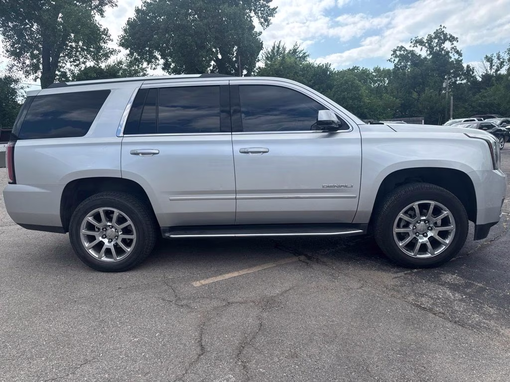 2018 Quicksilver Metallic GMC Yukon Denali 4X4 SUV