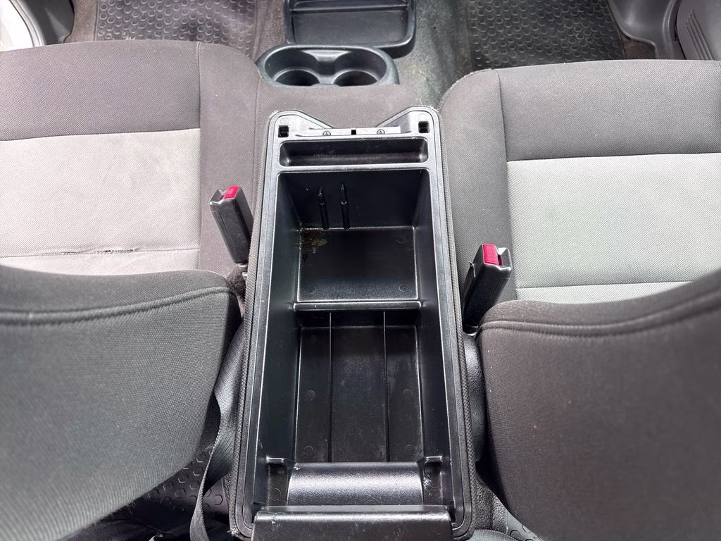 2004 White Ford Ranger XLT RWD Truck