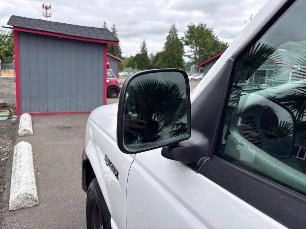 2004 White Ford Ranger XLT RWD Truck