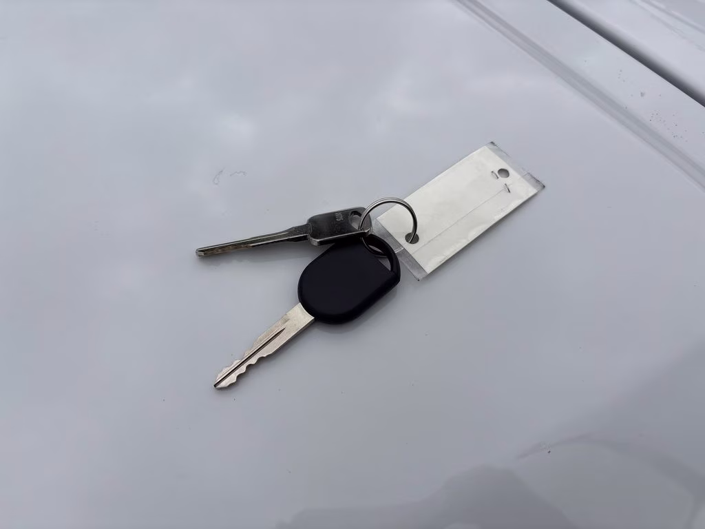 2004 White Ford Ranger XLT RWD Truck