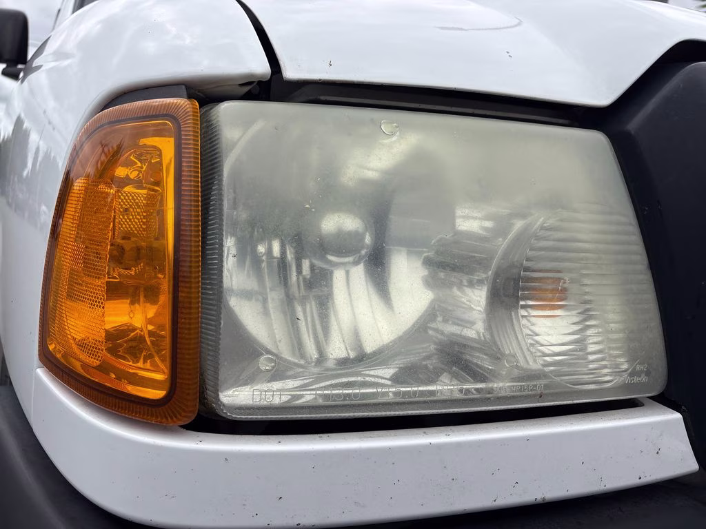 2004 White Ford Ranger XLT RWD Truck