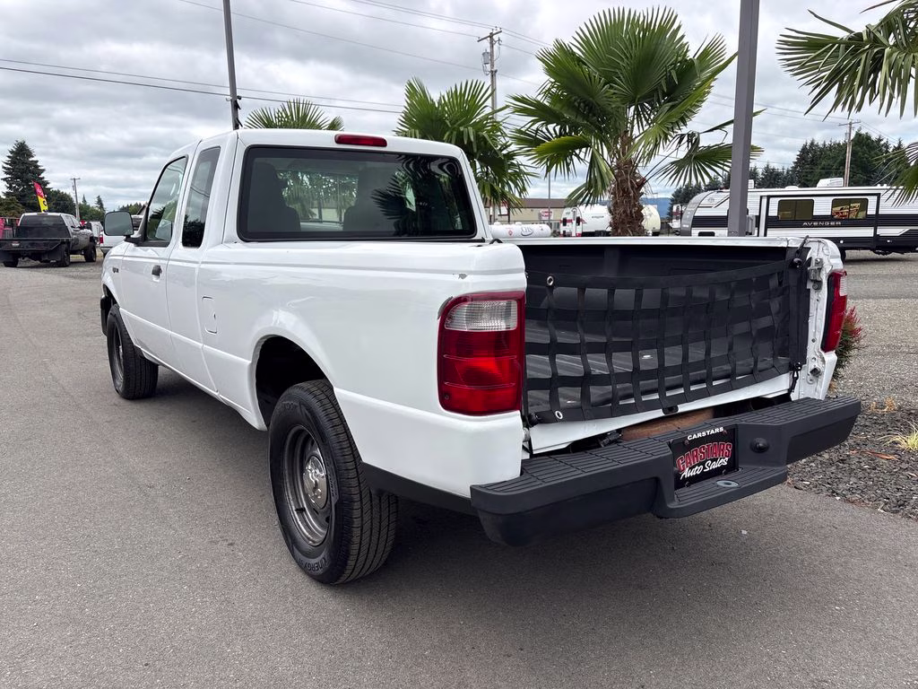 2004 White Ford Ranger XLT RWD Truck
