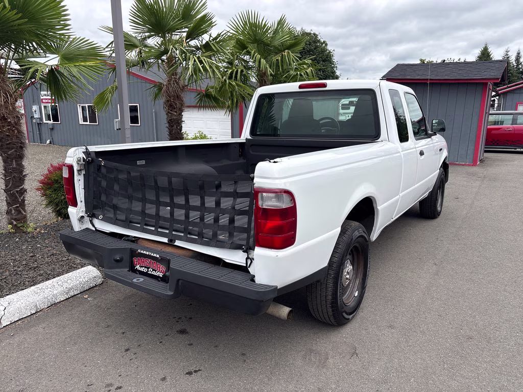 2004 White Ford Ranger XLT RWD Truck