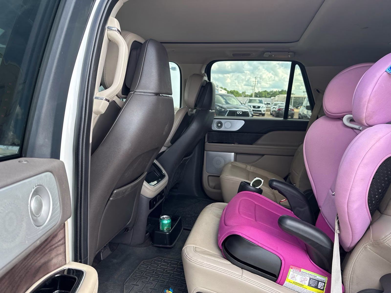 2023 White Metallic Lincoln Navigator Reserve 4X4 SUV