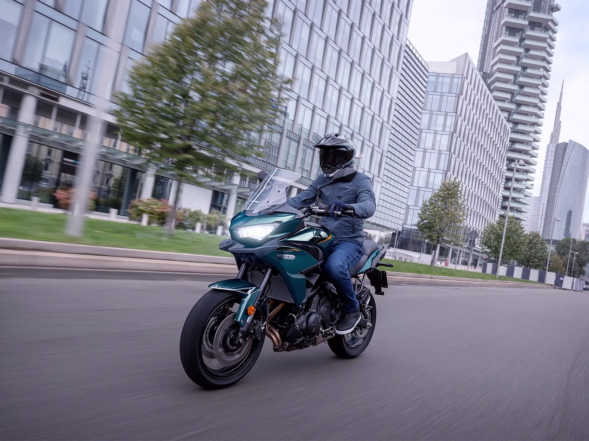2026 Metallic Deep Blue / Metallic Spark Black Kawasaki Versys 650 LT ABS Motorcycle