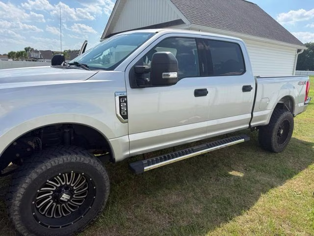 2018 Ingot Silver Ford Super Duty F-250 SRW XLT 4X4 Truck