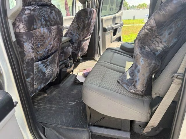 2018 Ingot Silver Ford Super Duty F-250 SRW XLT 4X4 Truck