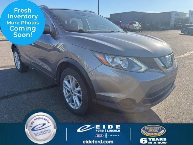 2019 Gun Metallic Nissan Rogue Sport SV AWD SUV