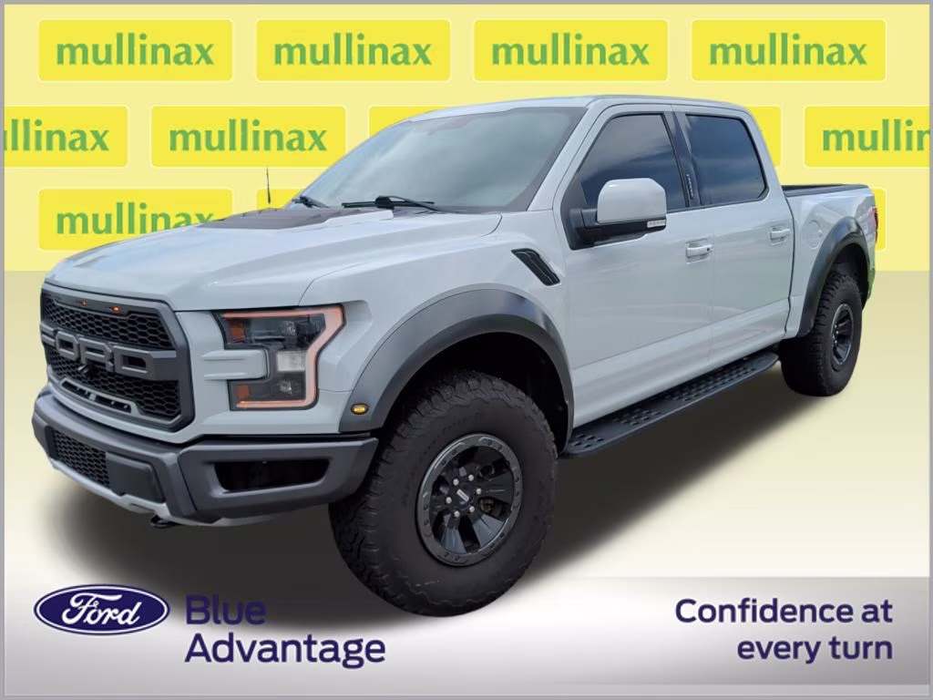 2017 Avalanche Ford F-150 Raptor 4X4 Truck