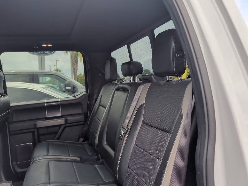 2017 Avalanche Ford F-150 Raptor 4X4 Truck