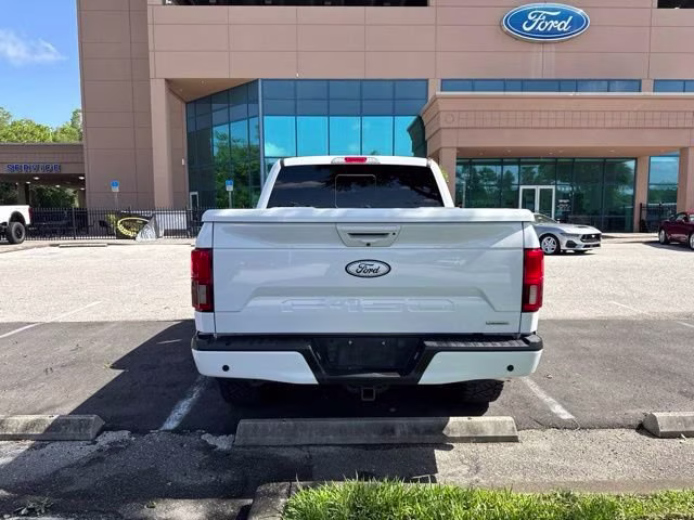 2020 Oxford White Ford F-150 LARIAT Crew Cab Pickup RWD Truck
