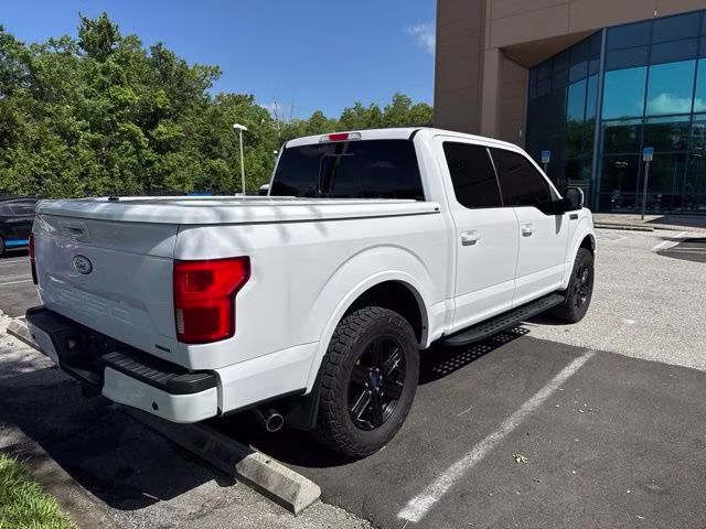 2020 Oxford White Ford F-150 LARIAT Crew Cab Pickup RWD Truck