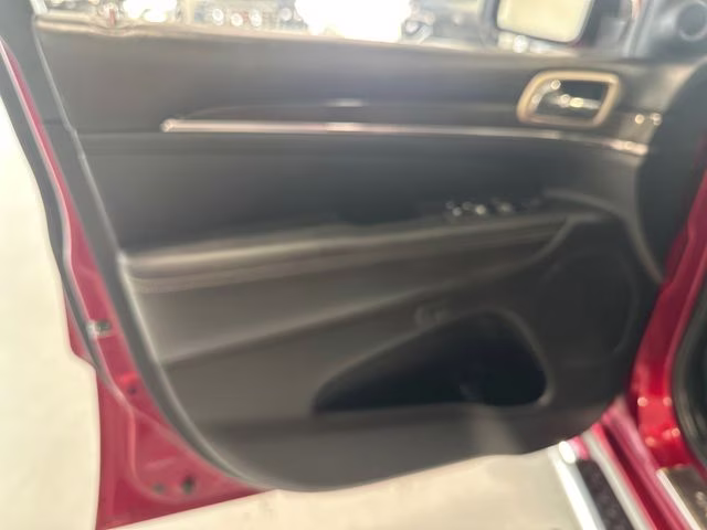 2014 Deep Cherry Red Crystal Pearlcoat Jeep Grand Cherokee Overland 4X4 SUV