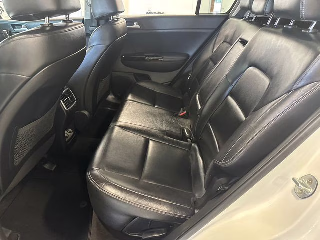 2018 Snow White Pearl Kia Sportage EX AWD SUV