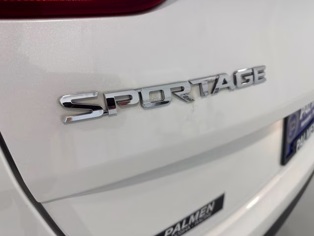 2018 Snow White Pearl Kia Sportage EX AWD SUV