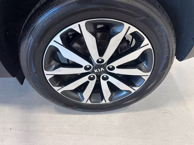 2018 Snow White Pearl Kia Sportage EX AWD SUV