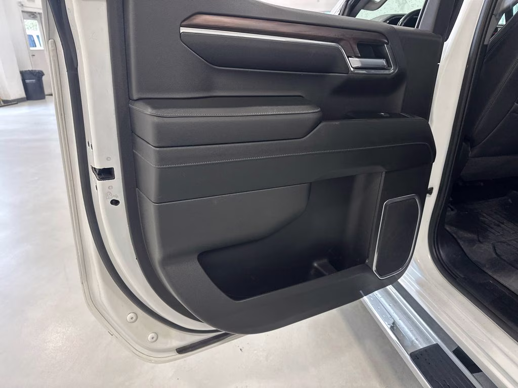 2023 Summit White GMC Sierra 1500 SLT 4X4 Truck