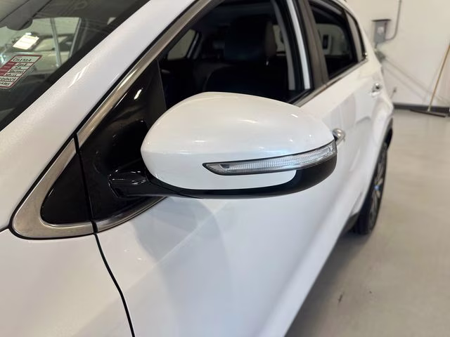 2018 Snow White Pearl Kia Sportage EX AWD SUV