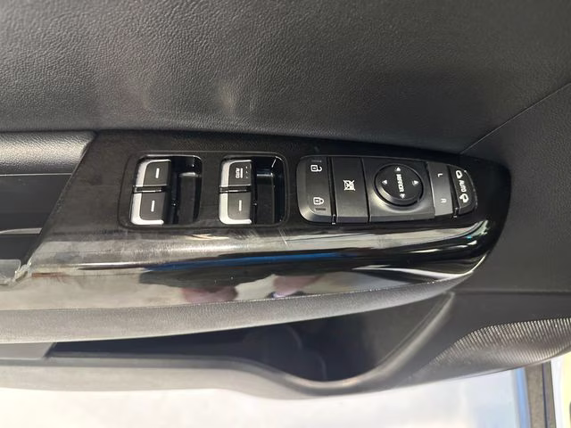 2018 Snow White Pearl Kia Sportage EX AWD SUV
