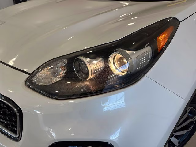 2018 Snow White Pearl Kia Sportage EX AWD SUV
