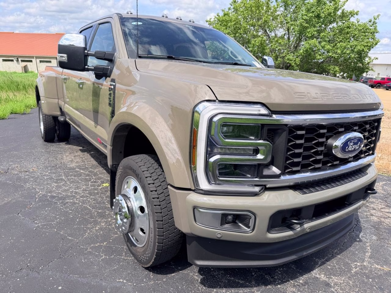 2026 Gray Ford Super Duty F-450 DRW Platinum DRW 4X4 Truck