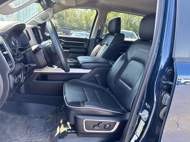 2022 Patriot Blue Pearlcoat Ram 1500 Laramie 4X4 Truck
