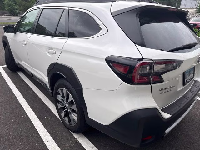 2024 Crystal White Pearl Subaru Outback Limited AWD SUV
