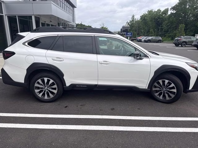 2024 Crystal White Pearl Subaru Outback Limited AWD SUV