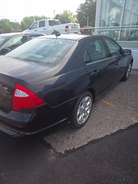 2010 Ford Fusion SE FWD Sedan