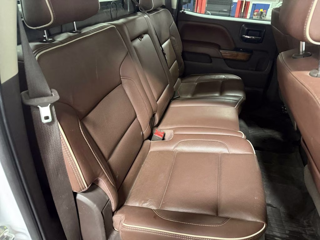 2017 Summit White Chevrolet Silverado 2500HD High Country Duramax Plus w/Preferred Equipt 4X4 Truck