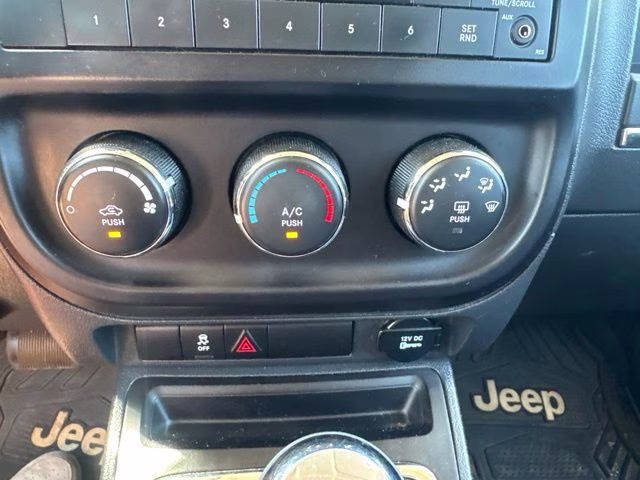2014 Maximum Steel Metallic Clearcoat Jeep Patriot Sport 4X4 SUV