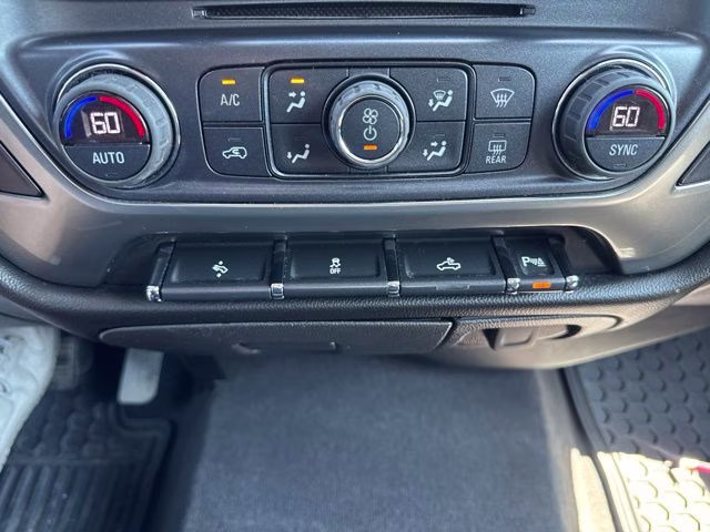 2018 Summit White Chevrolet Silverado 1500 LT 4X4 Truck