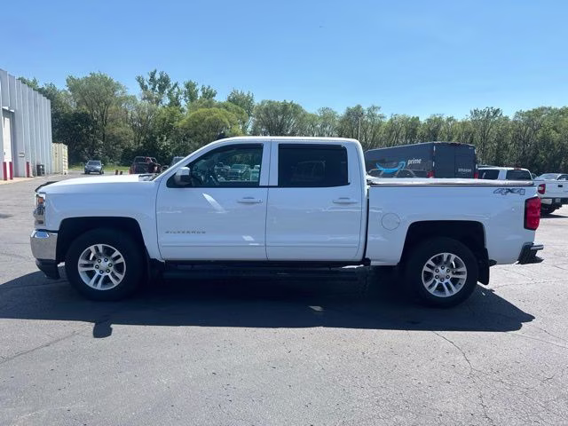 2018 Summit White Chevrolet Silverado 1500 LT 4X4 Truck