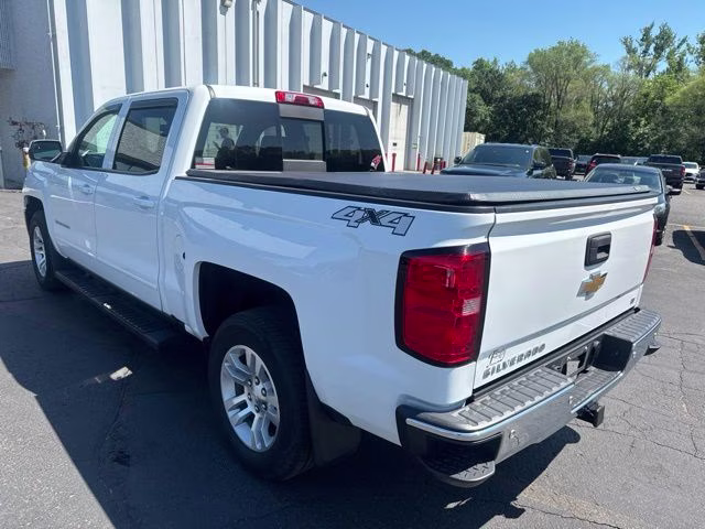 2018 Summit White Chevrolet Silverado 1500 LT 4X4 Truck