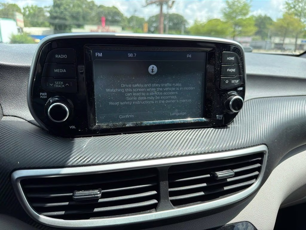 2019 Molten Silver Hyundai Tucson SE FWD SUV