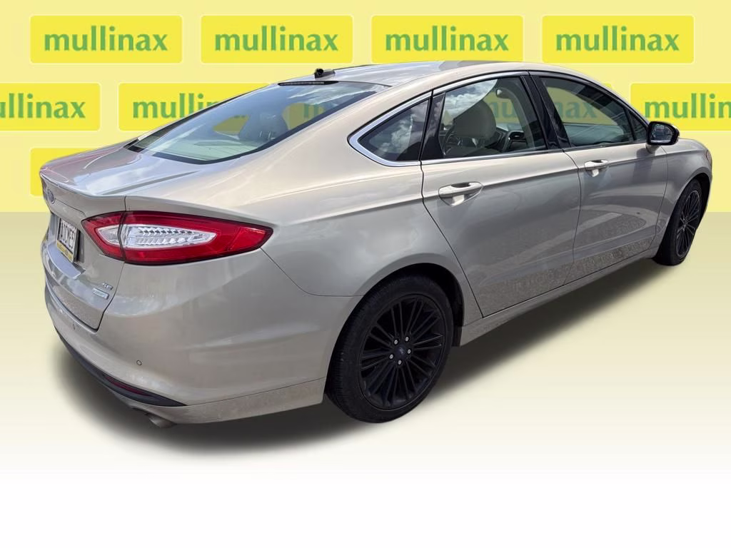 2016 Tectonic Ford Fusion SE FWD Sedan
